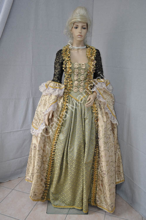 18th century women's clothing layers